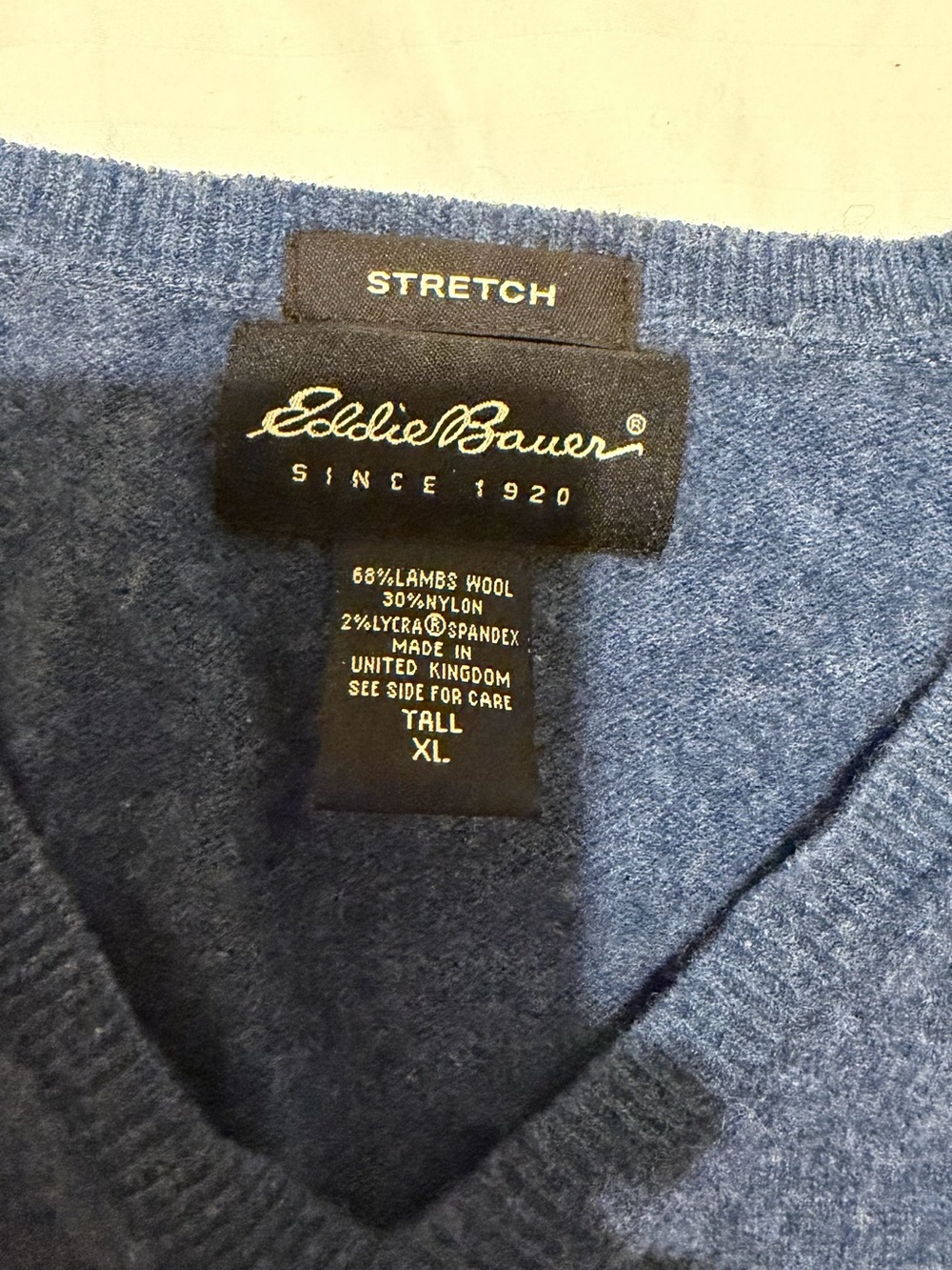 Eddie Bauer Men's XL Tall Blue Lambswool V-Neck Sweater - Picture 2 of 4